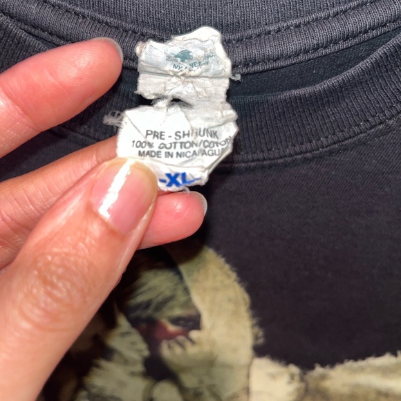 Y2K 2000s Otep “Perfectly Flawed” shirt

Collar to hem: 25 in

Pit to pit: 22 in - Picture 4 of 6